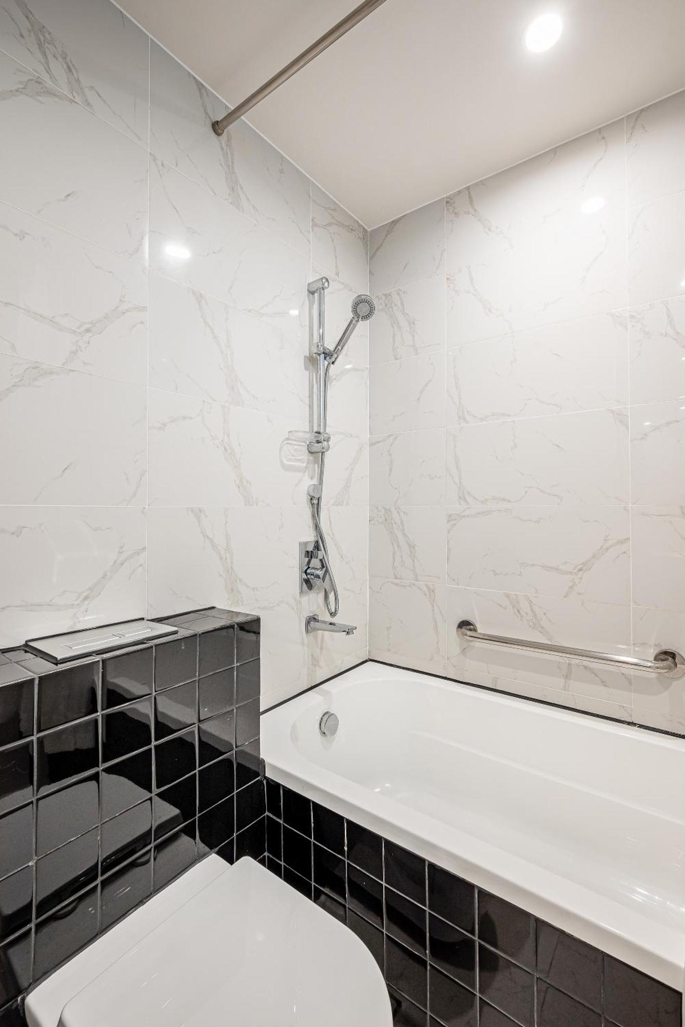 Zenity Luxury Apartment In District 1 Since 2024 胡志明市 外观 照片